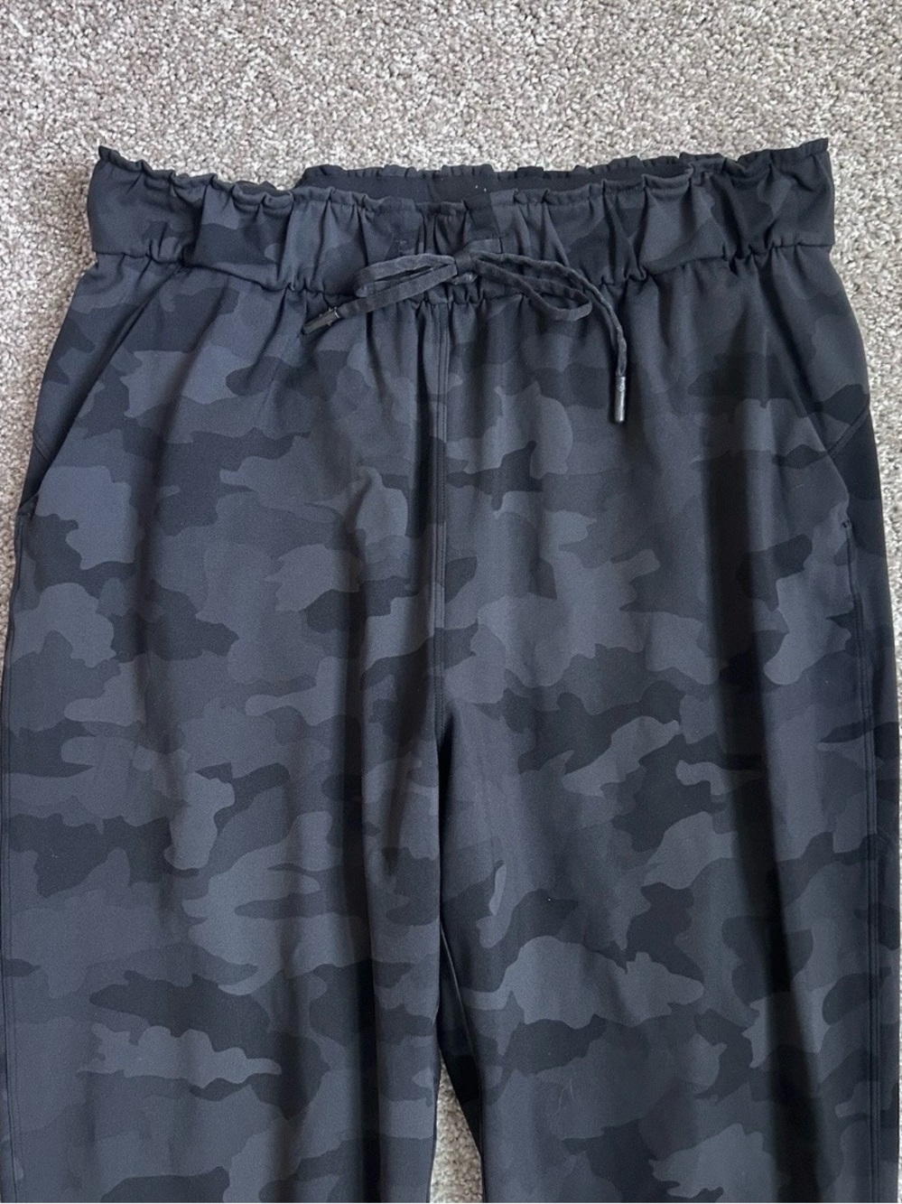 Lululemon Stretch High-Rise Jogger 8 Heritage 365 Camo Deep Coal Multi Luxtreme - Picture 4 of 11